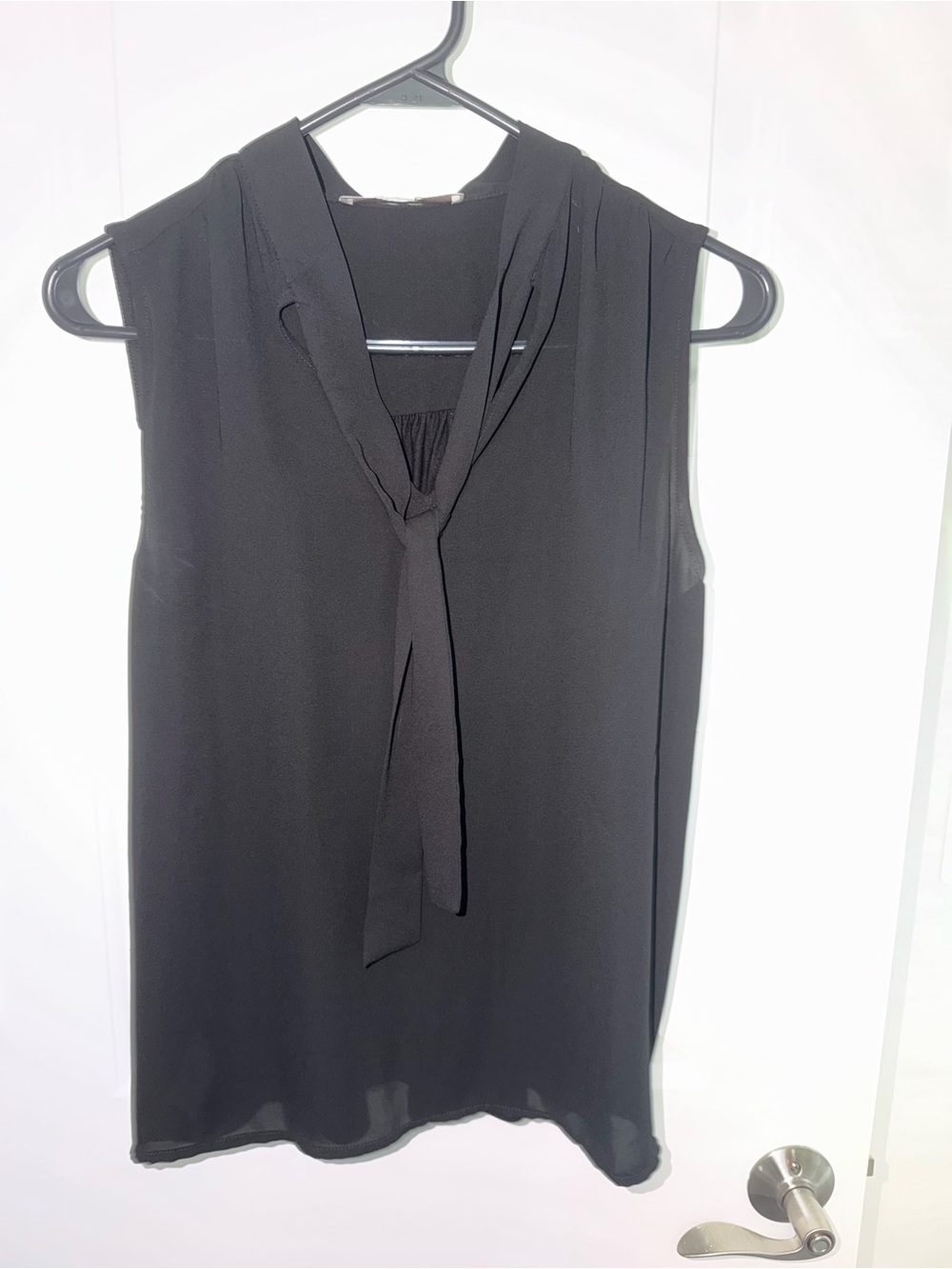 LOFT Black Sleeveless Tie-Neck Camisole